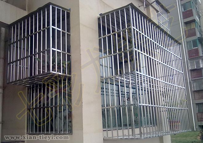 突出式柵欄型不銹鋼護(hù)窗