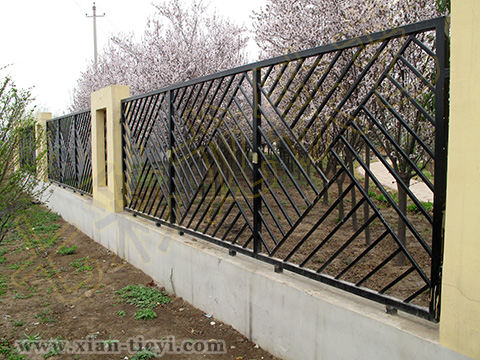 西北金屬物流工業(yè)園圍欄_2