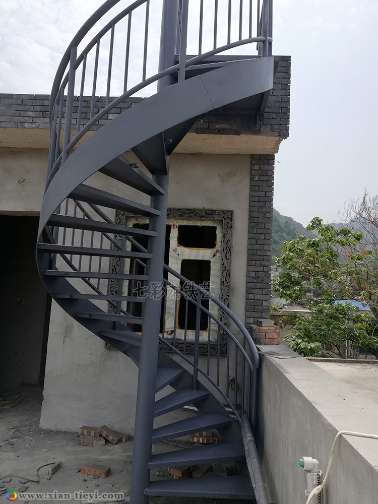 灃峪口鋼構(gòu)中柱旋梯2