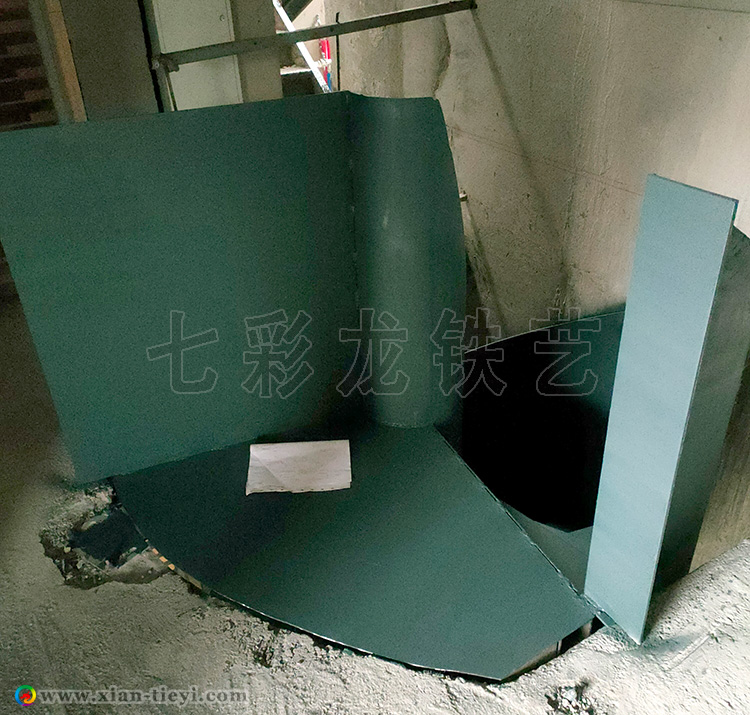 曲江金地湖城大境鋼結構板式旋轉樓梯_3
