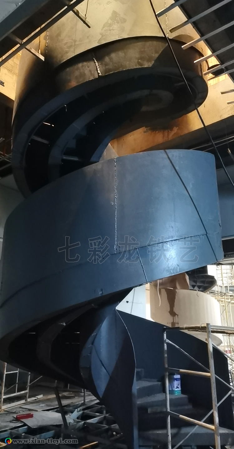 銀川市萬(wàn)科悅海錦園鋼結(jié)構(gòu)梁式螺旋梯_1 銀川市萬(wàn)科悅海錦園鋼結(jié)構(gòu)梁式螺旋梯_1