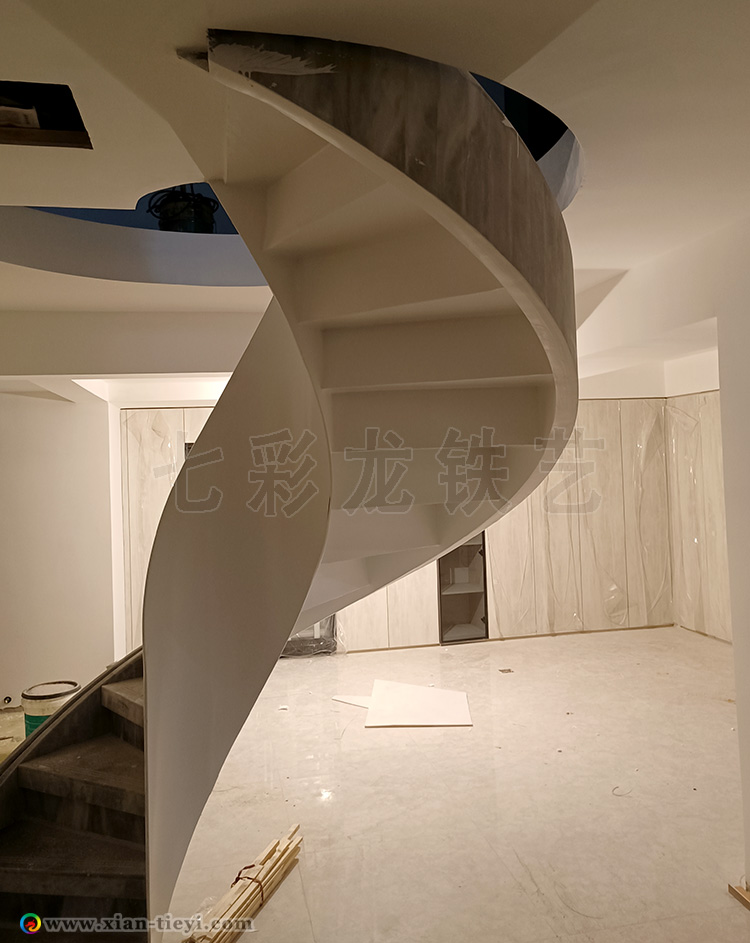 玻璃護欄鋼結構板式螺旋樓梯_2