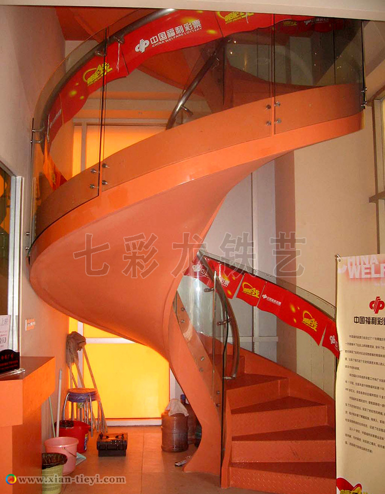 鎮(zhèn)安縣卷板螺旋樓梯_1