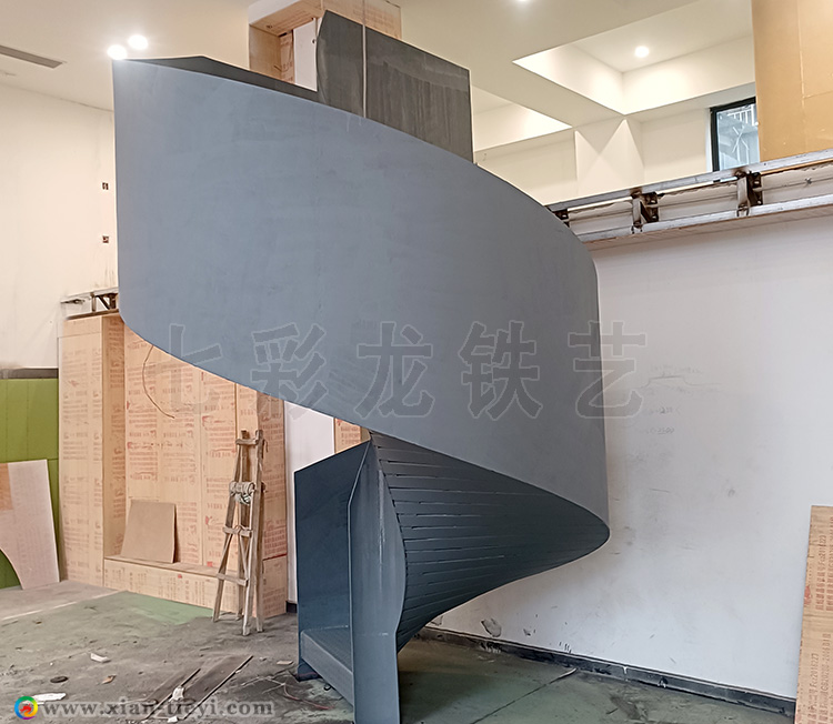 鋼板封底鋼結(jié)構(gòu)高欄旋轉(zhuǎn)樓梯_5