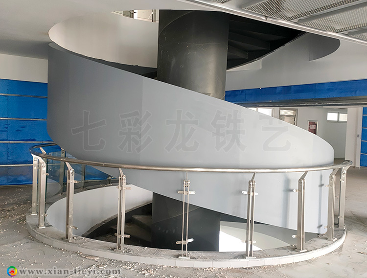 工業(yè)大學藝術樓鋼構旋梯_1