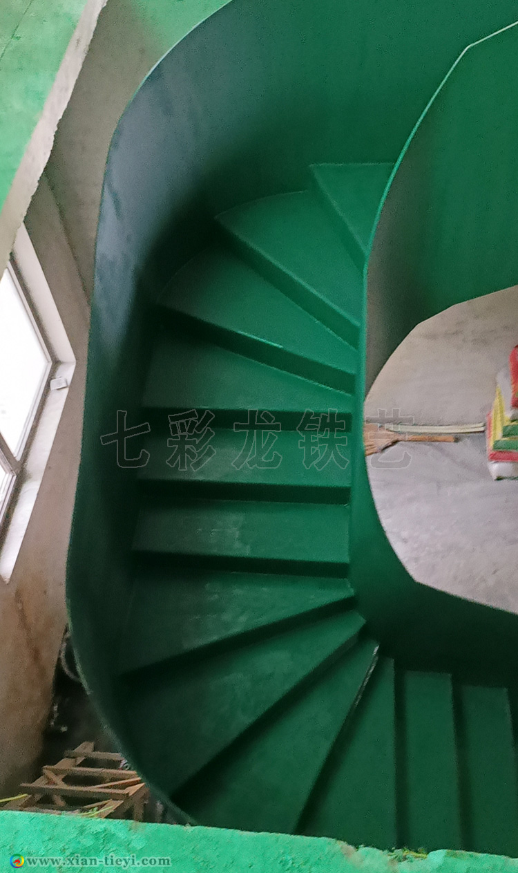 南飛鴻羅曼尼U形鋼結構樓梯_3