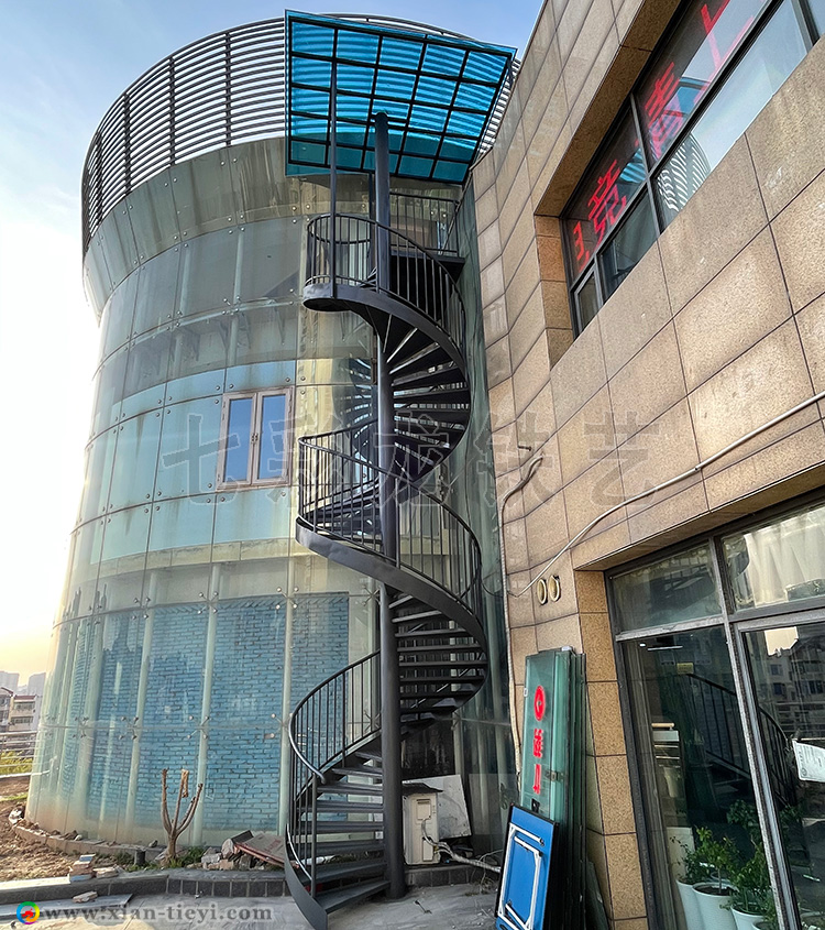 新東方城市商業(yè)公園中柱旋轉(zhuǎn)樓梯_3