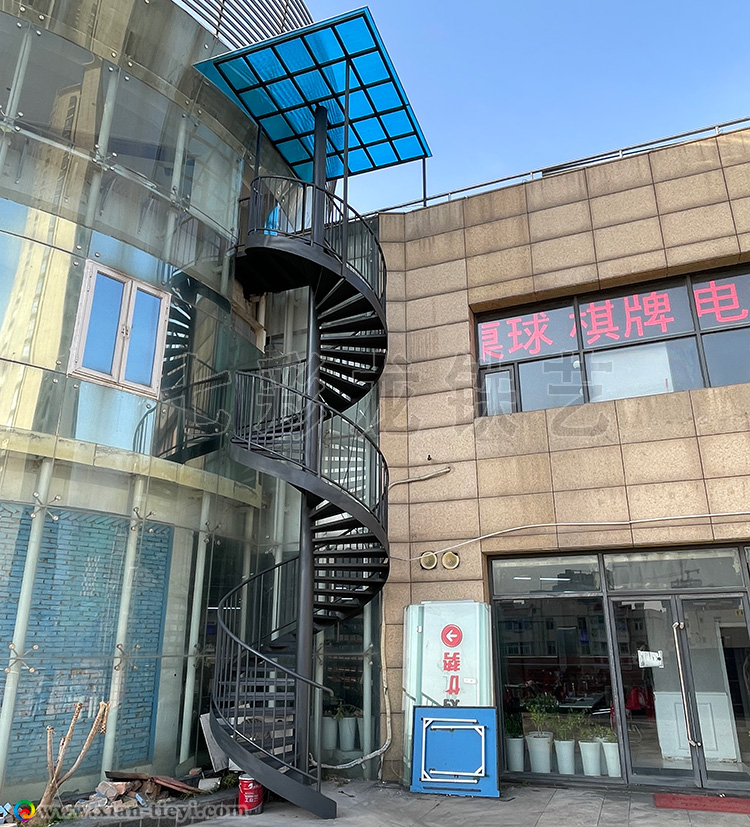 新東方城市商業(yè)公園中柱旋轉(zhuǎn)樓梯_4